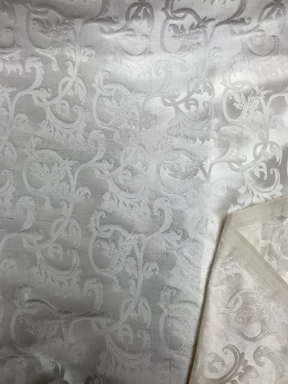 Anna Brocade - Image 3